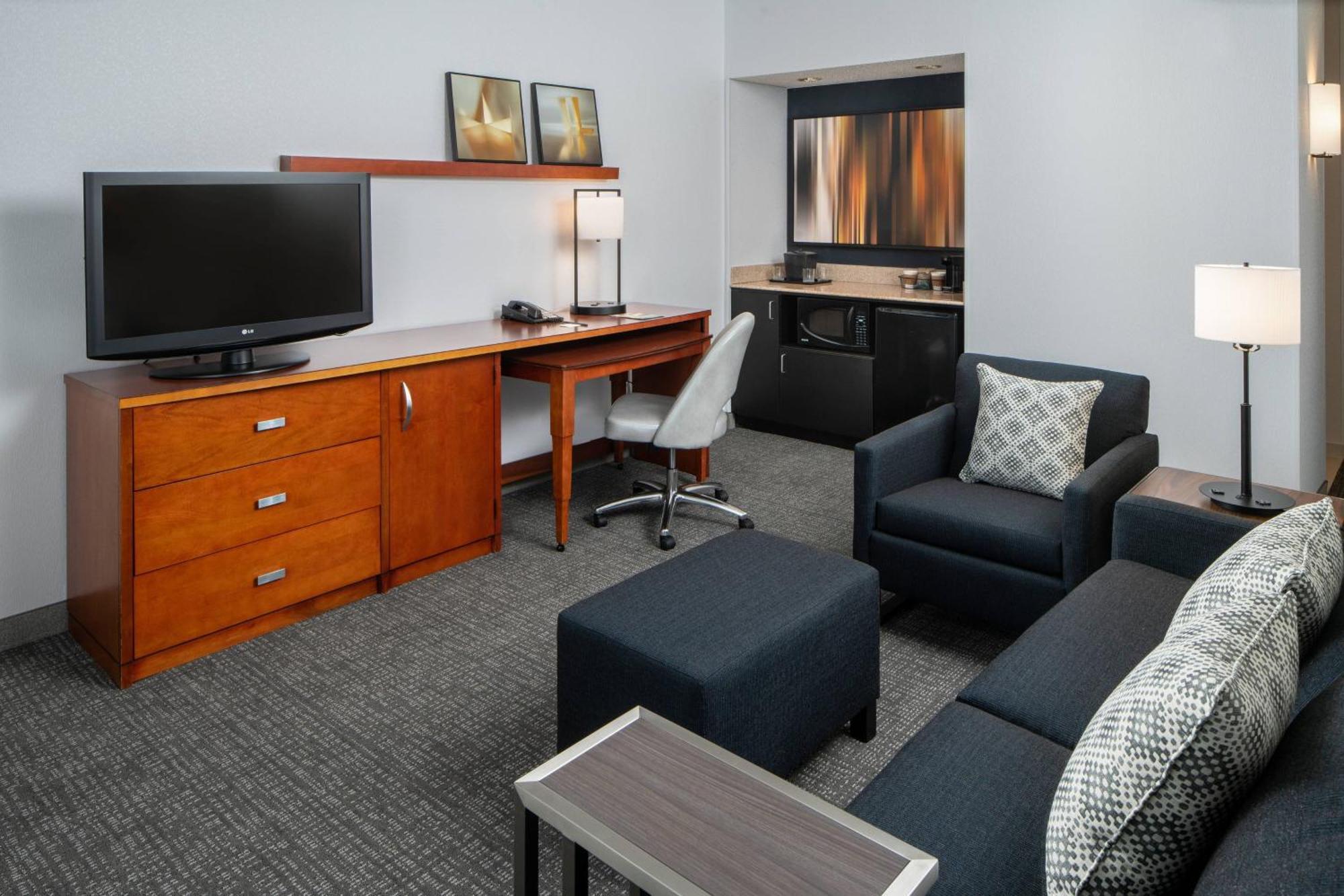 Courtyard By Marriott Dulles Airport Herndon/Reston Εξωτερικό φωτογραφία