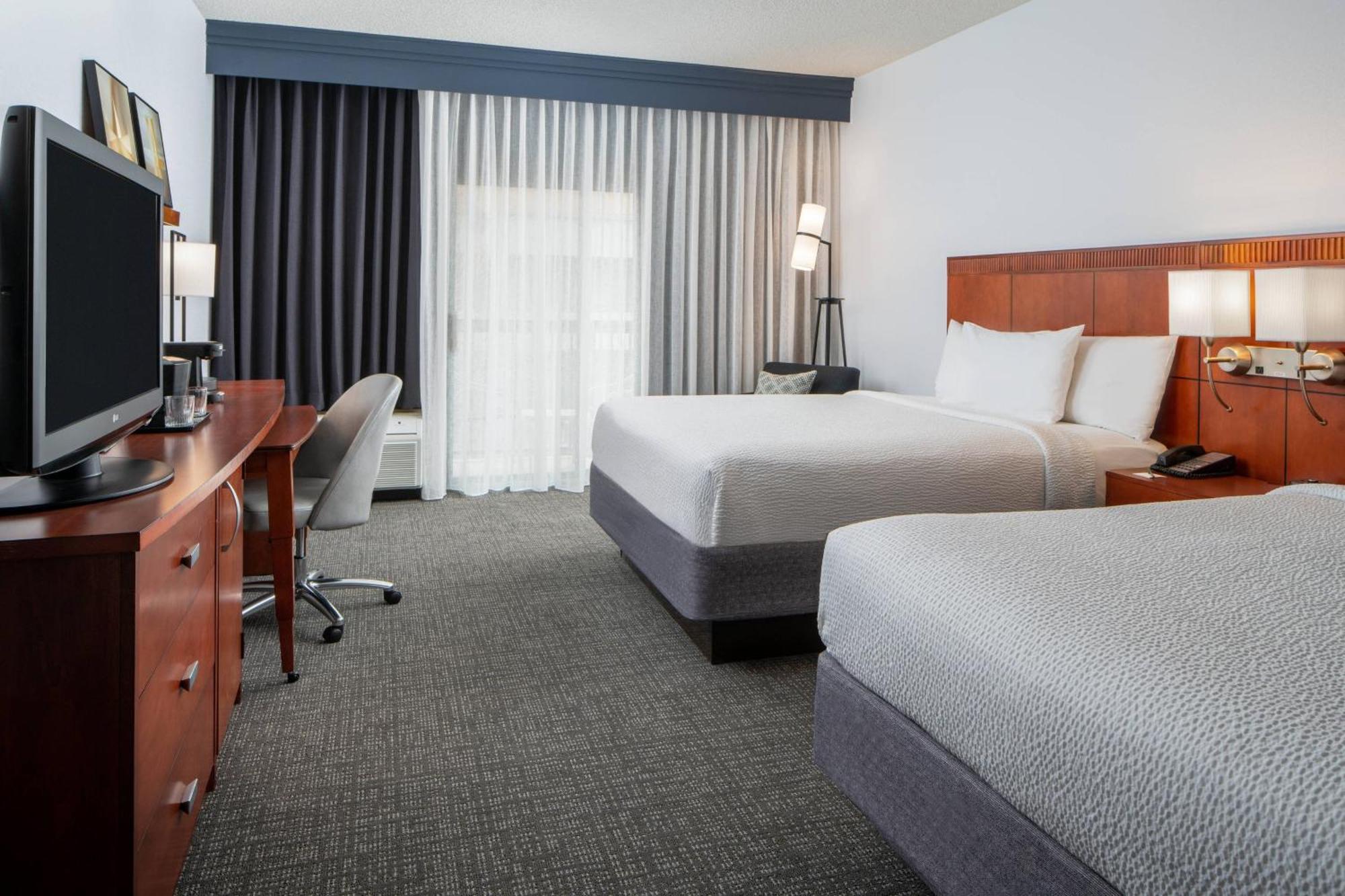 Courtyard By Marriott Dulles Airport Herndon/Reston Εξωτερικό φωτογραφία