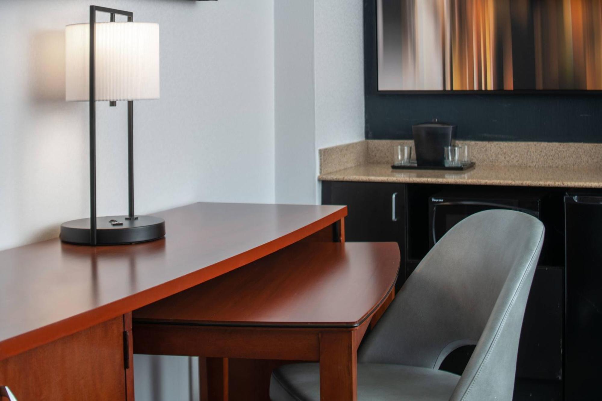 Courtyard By Marriott Dulles Airport Herndon/Reston Εξωτερικό φωτογραφία