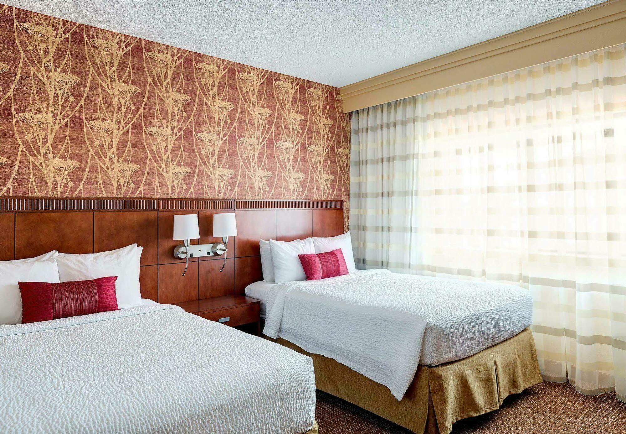 Courtyard By Marriott Dulles Airport Herndon/Reston Εξωτερικό φωτογραφία